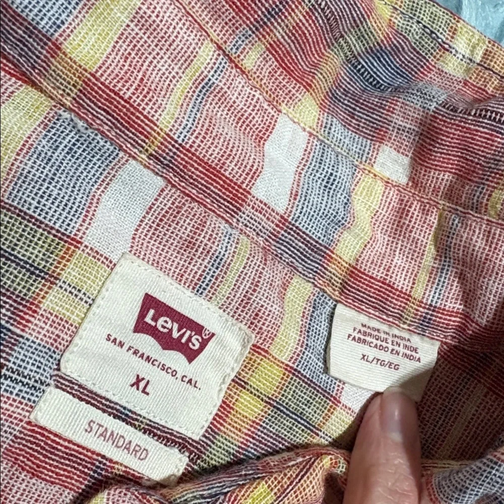 Levi's Standard Fit Red and Yellow Plaid Button Down Short Sleeve Shirt sz XL